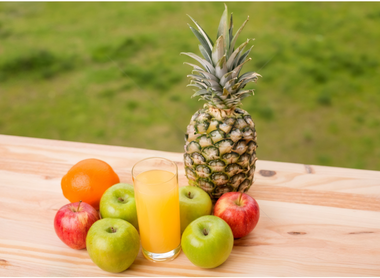 Pineapple Cabbage Detox Juice